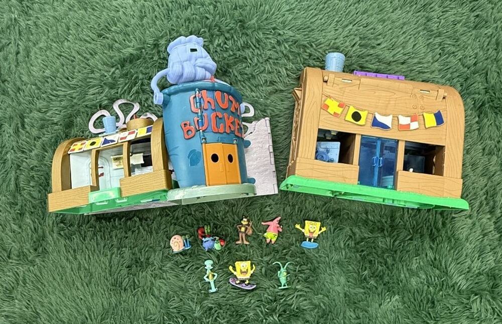 SpongeBob SquarePants Krusty Krab Chum Bucket Playset Lot with Figures